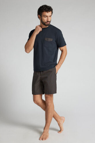 Blå och krämfärgad kort pyjamas i tyg och bomull med rutmönster