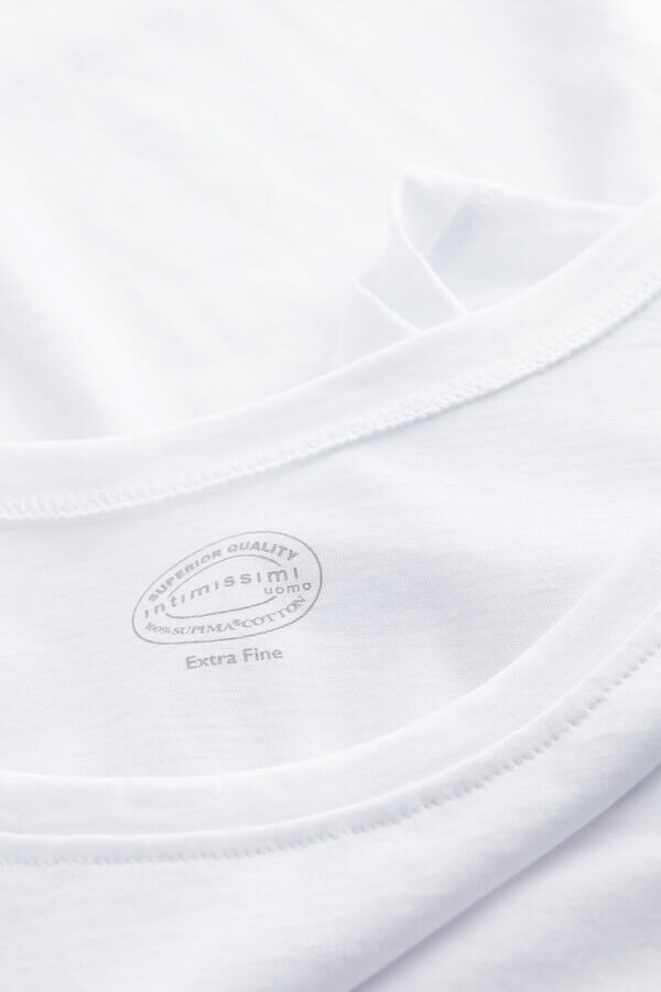 Extrafin rundhalsad linne i högkvalitativ bomull Extrafin rundhalsad linne i högkvalitativ bomull