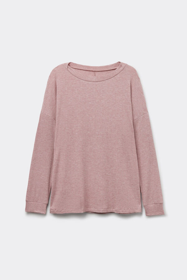 Komfortabel och elegant långärmad modal-top med båthalsringning Komfortabel och elegant långärmad modal-top med båthalsringning