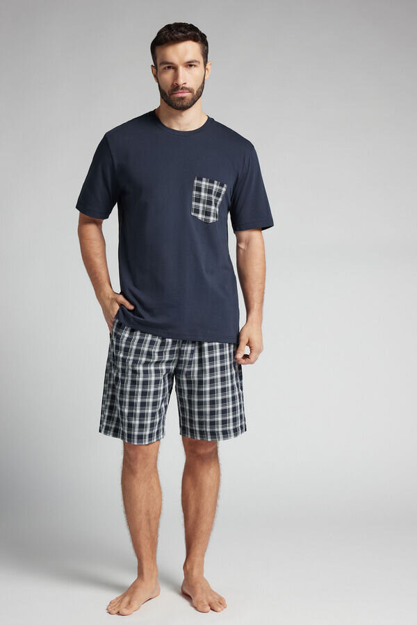 Kort pyjamas i rutigt tyg och bomull Kort pyjamas i rutigt tyg och bomull