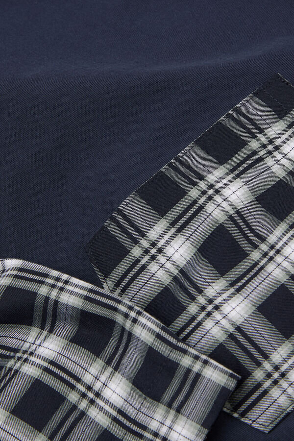 Kort pyjamas i rutigt tyg och bomull Kort pyjamas i rutigt tyg och bomull