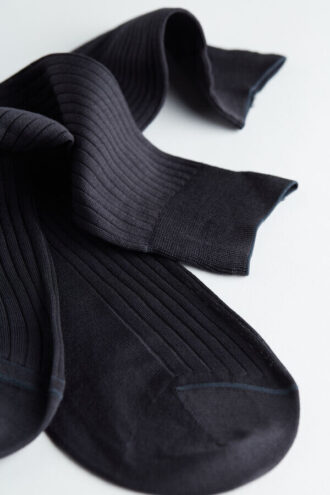 Korta ribbade strumpor i egyptisk bomull