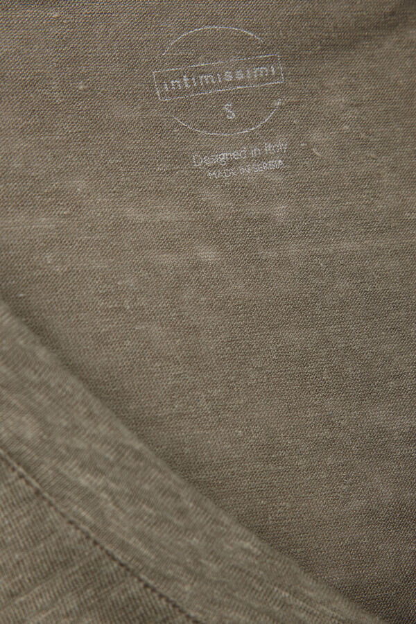 Kortärmad topp i ren linne med V-ringning Kortärmad topp i ren linne med V-ringning