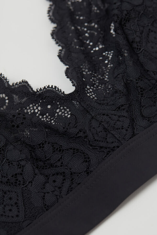 Lara spets-triangel-bh Lara spets-triangel-bh