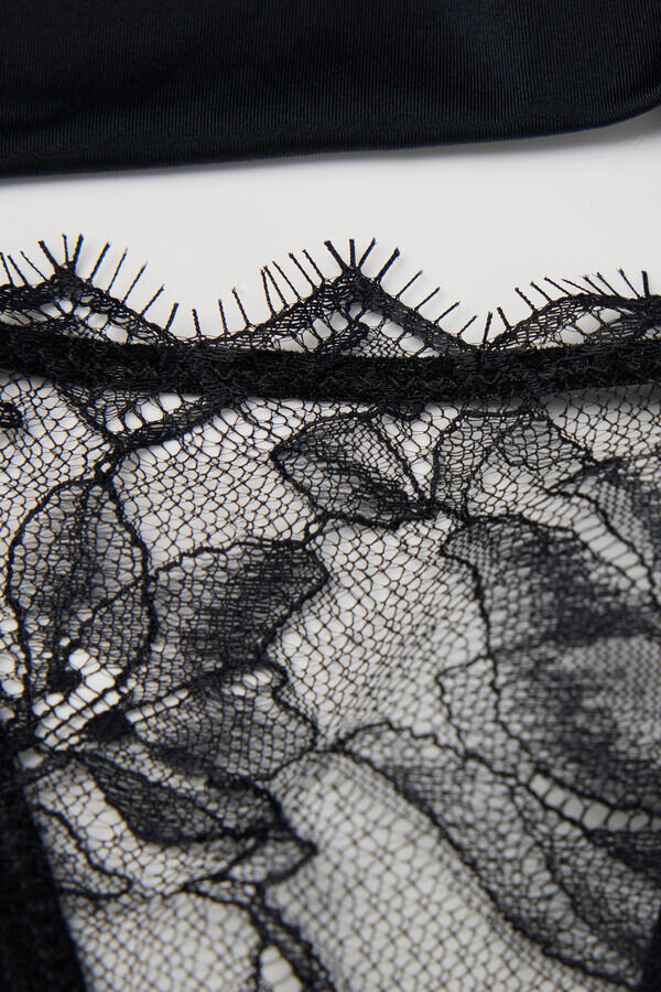 Lekfull glamour Brazilian Lekfull glamour Brazilian