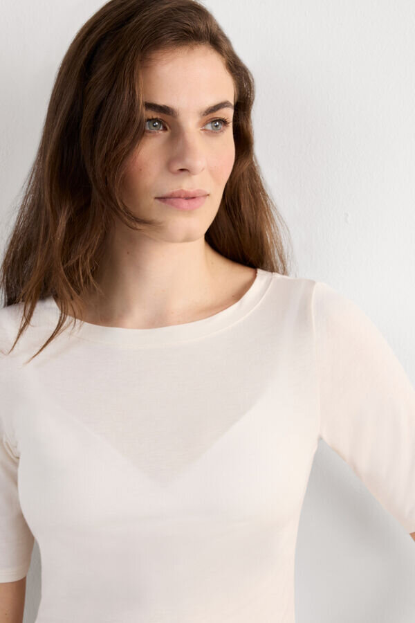 Ljus bambutopp med båthalsringning Ljus bambutopp med båthalsringning