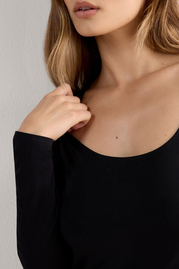 Långärmad topp med rund halsringning i mikromodal Långärmad topp med rund halsringning i mikromodal