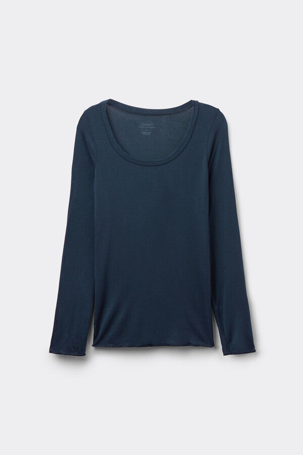 Långärmad topp med rund halsringning i ultralätt modal med kashmir Långärmad topp med rund halsringning i ultralätt modal med kashmir