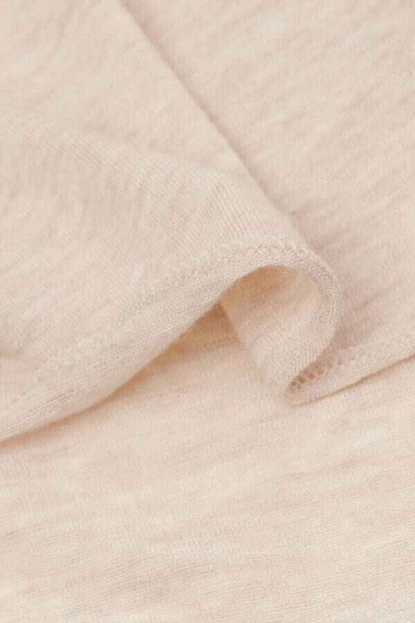 Långärmad topp med rund halsringning i ultralätt modal med kashmir Långärmad topp med rund halsringning i ultralätt modal med kashmir