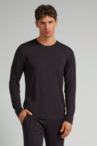 Mjuk långärmad topp i silke