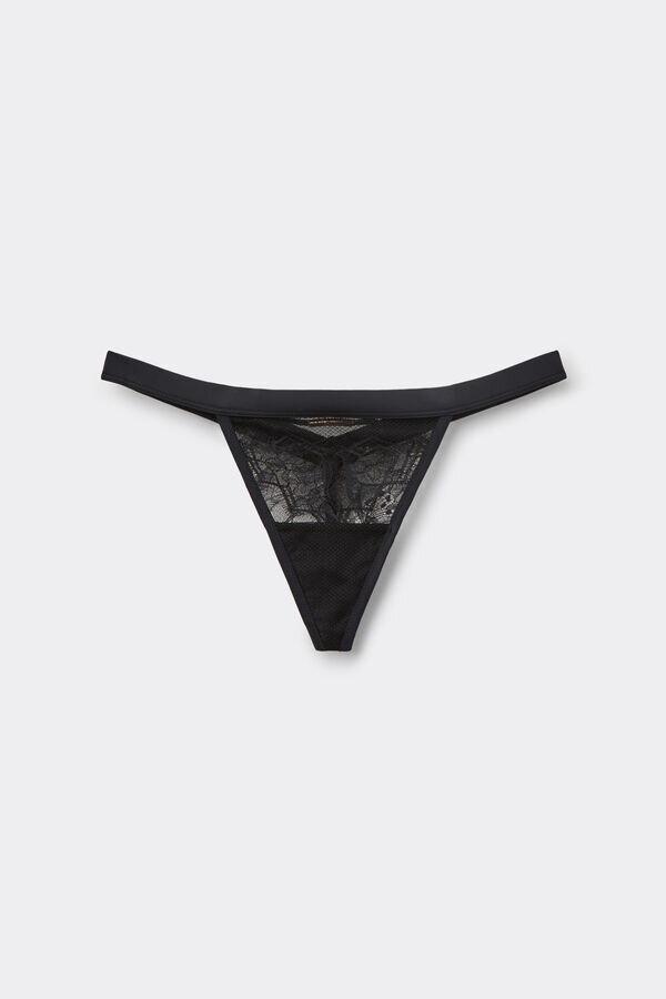 Playful Glamour Thong i spets Playful Glamour Thong i spets