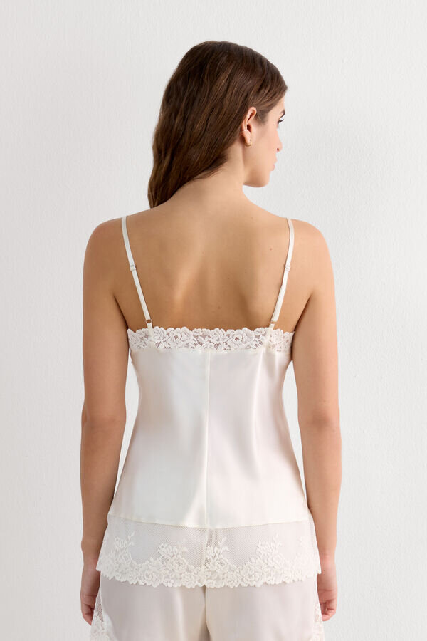 Pretty Flowers silkeslinne med tunna axelband Pretty Flowers silkeslinne med tunna axelband