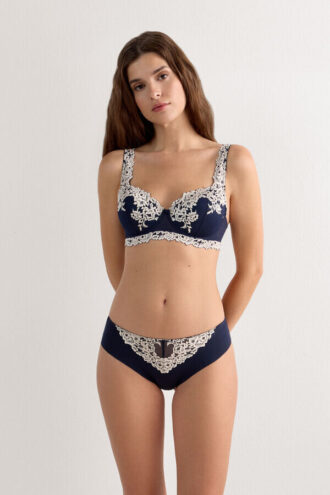 Pretty Flowers sömlösa bomullstrosor