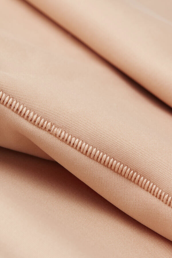 Shorts i råklippt mikrofiber Shorts i råklippt mikrofiber