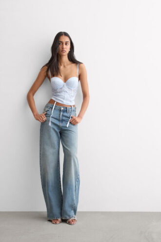 Silky Flowers Anna Merrywidow Silky Flowers Anna Merrywidow