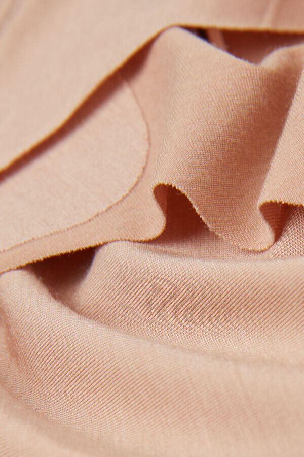 Sömlös Brazilian trosa med överlägsen komfort Sömlös Brazilian trosa med överlägsen komfort