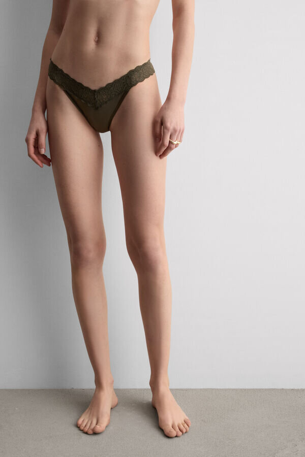 Spets och mikrofiber 80-talsstil Brazilian Spets och mikrofiber 80-talsstil Brazilian