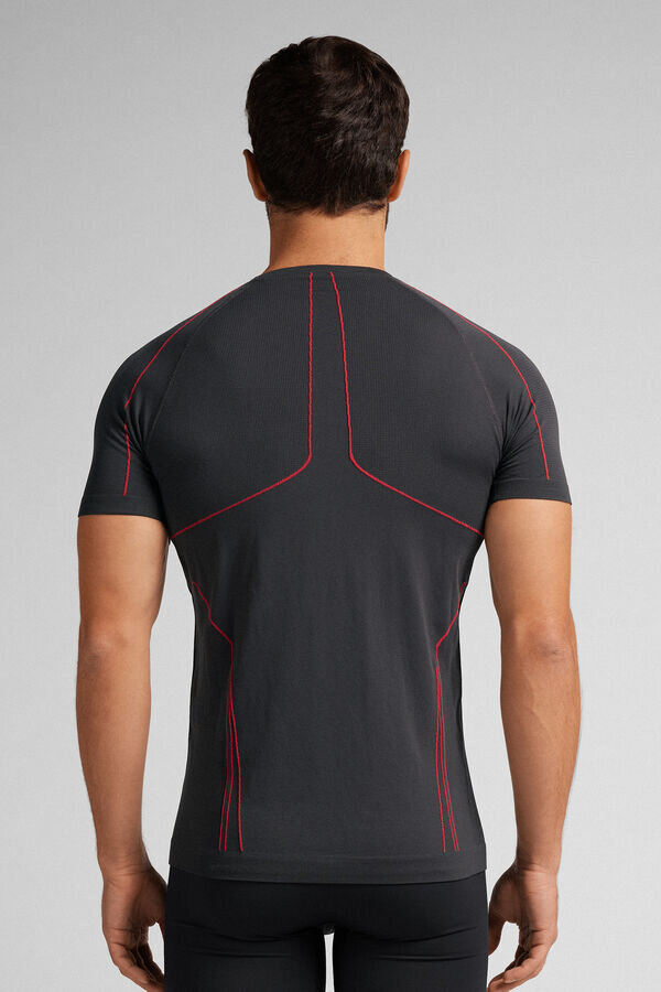 Teknisk sporttop med korta ärmar Teknisk sporttop med korta ärmar