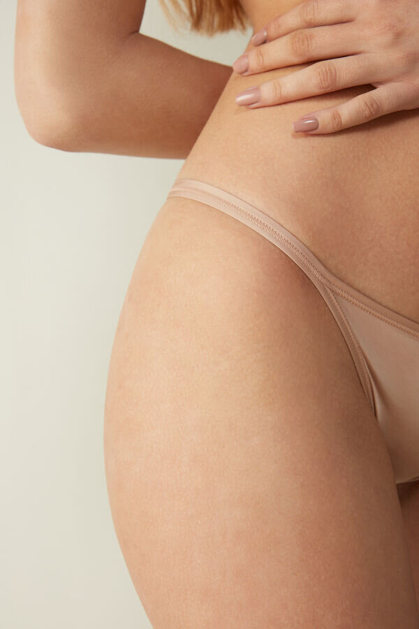 Thong med ultralätta Microfiber-band Thong med ultralätta Microfiber-band