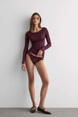 Ultralätt topp i modal och kashmir med båthals