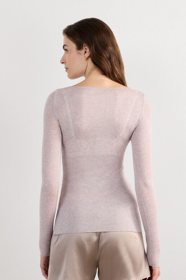 Ultralätt topp i modal och kashmir med båthals Ultralätt topp i modal och kashmir med båthals