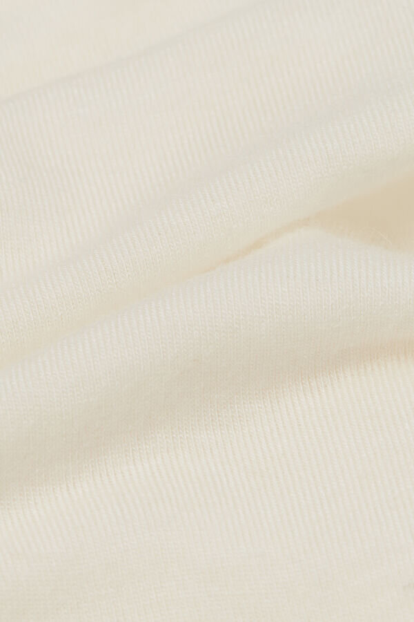 Ultralätt topp i modal och kashmir med båthals Ultralätt topp i modal och kashmir med båthals